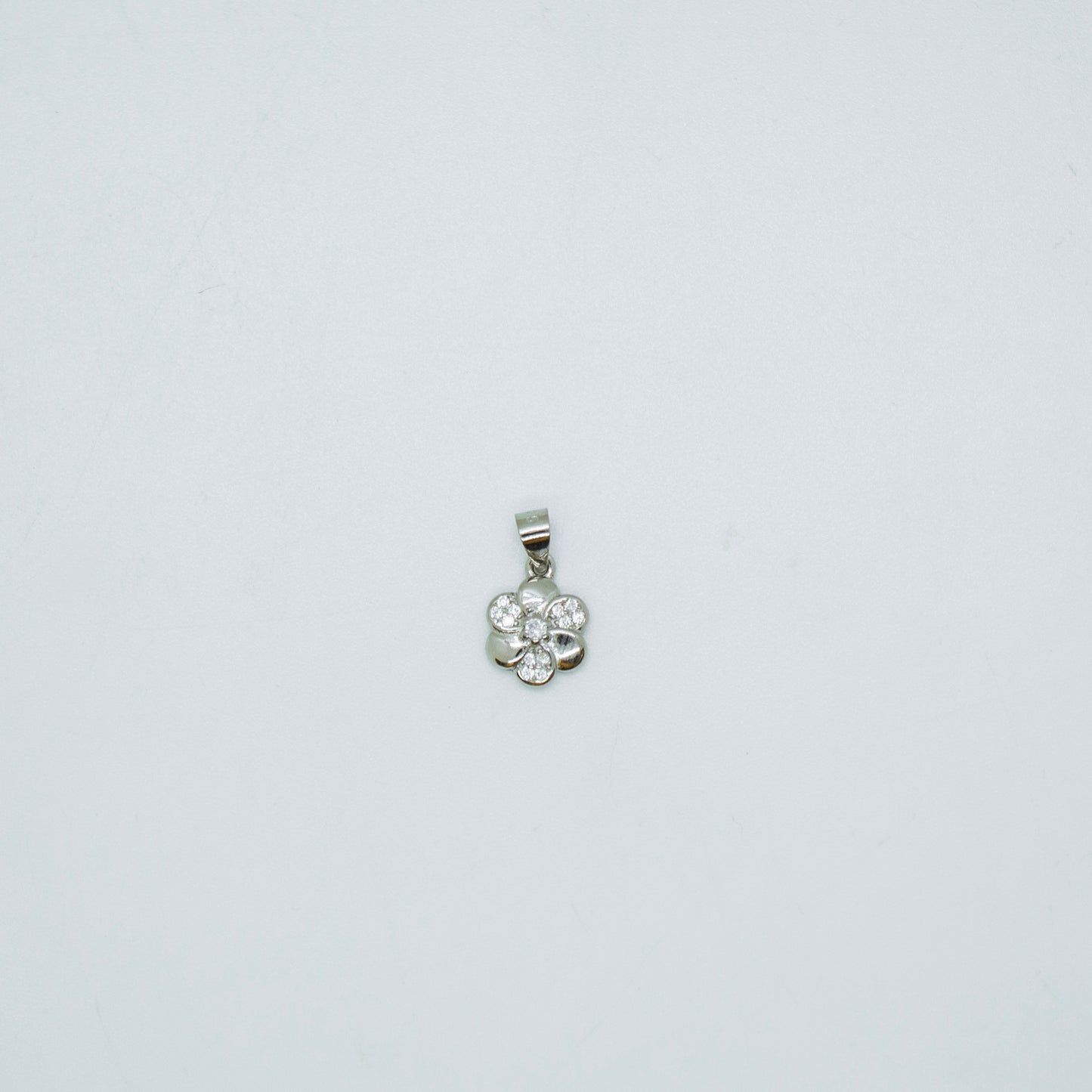 Siya Diamond Floral Pendent