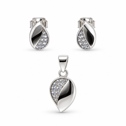 Elegant 925Silver Teardrop Pendant & Stud Earrings Set
