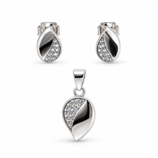Elegant 925Silver Teardrop Pendant & Stud Earrings Set