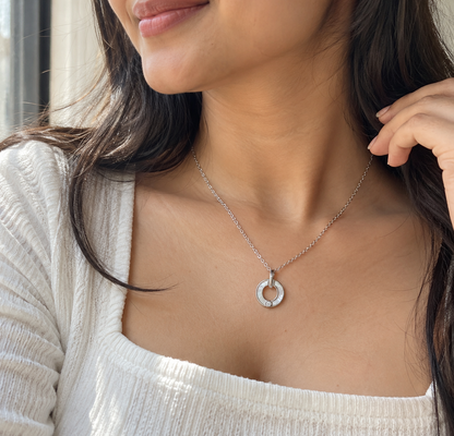 925 Sterling Silver Mother of Pearl Circle Pendant Chain